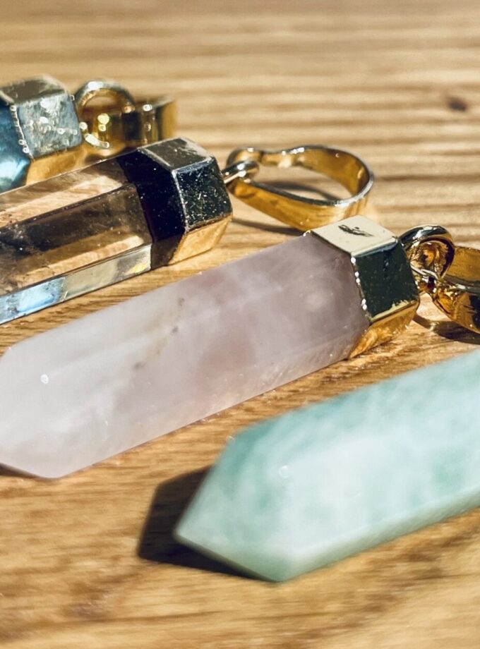 Wisiorki z kamieni naturalnych duże