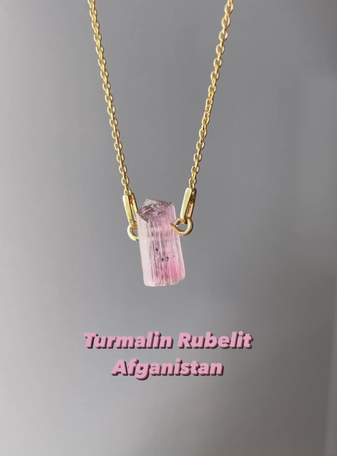 Naszyjnik z Rubelitem