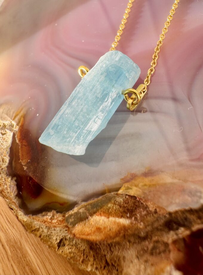 Naszyjnik z Akwamarynem