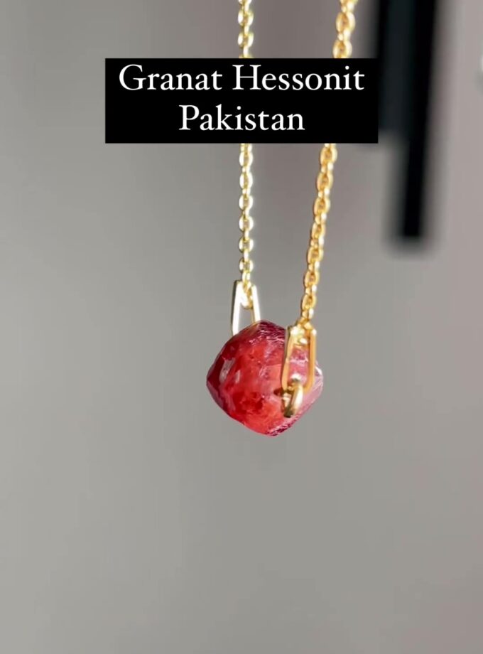 Naszyjnik z Granatem Hessonitem