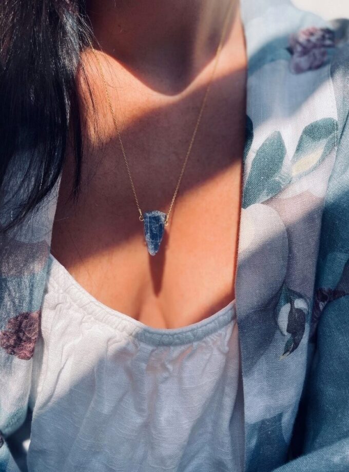 Naszyjnik z dużym Tanzanitem, Arusha Tanzania