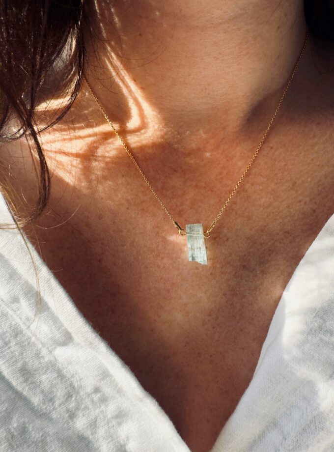 Naszyjnik z Akwamarynem z Luc Yen, Wietnam