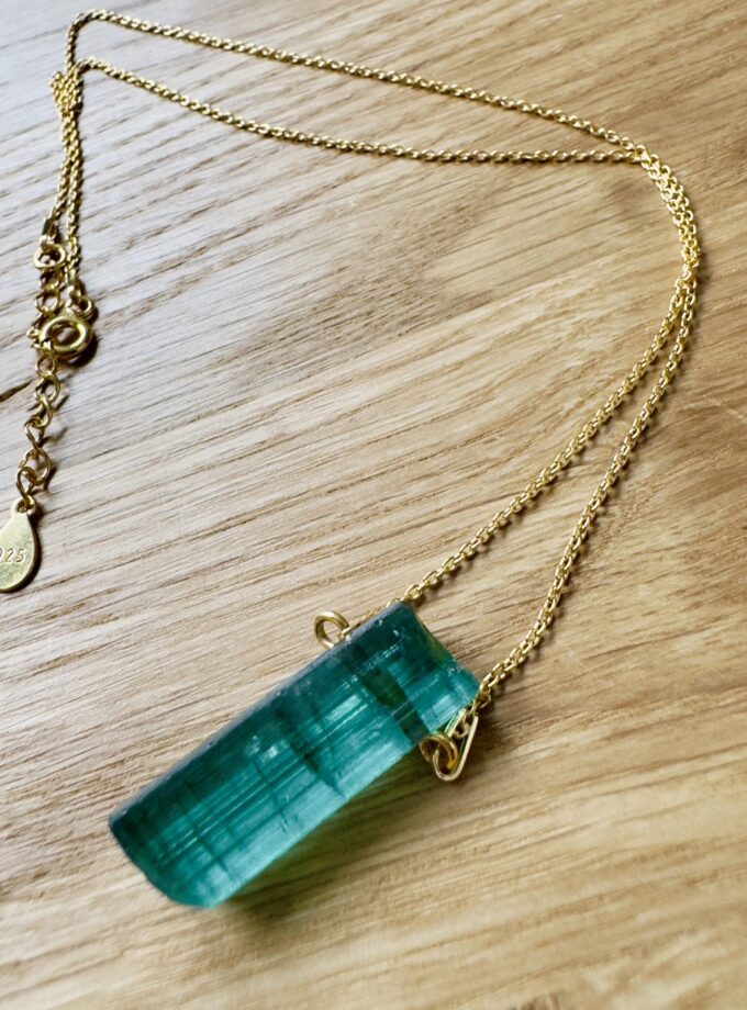 Naszyjnik z Dużym Turmalinem Werdelitem