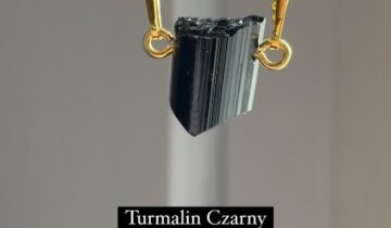 Naszyjnik z małym Turmalinem Czarnym (schorl)