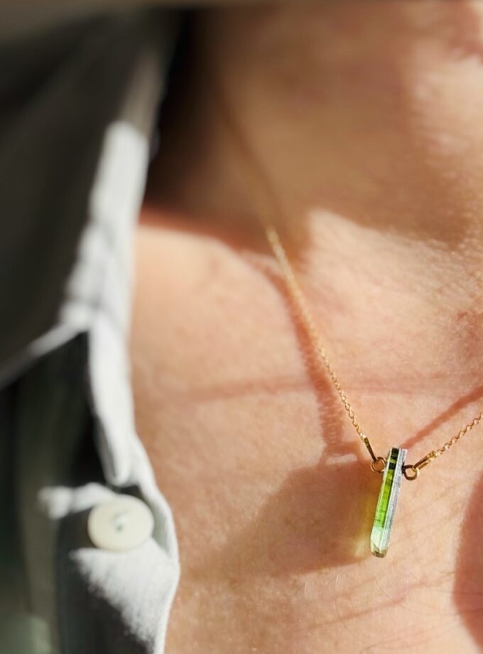 Naszyjnik z Turmalinem Werdelitem, Afganistan