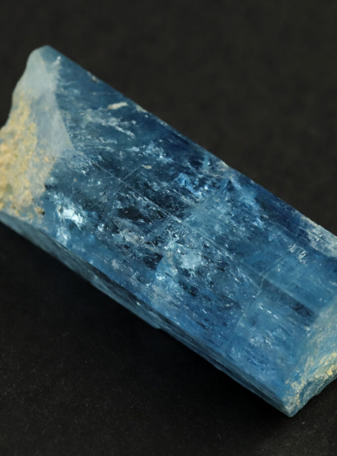 Naszyjnik z dużym Akwamarynem z Luc Yen (rezerwacja)