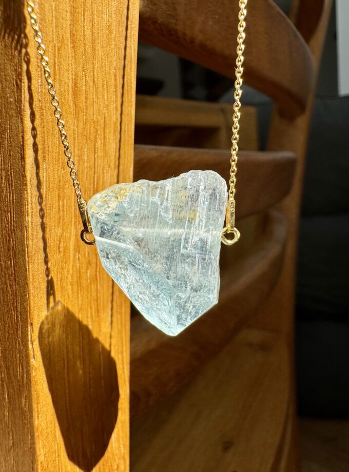 Naszyjnik z Dużym Naturalnym Topazem z Nigerii