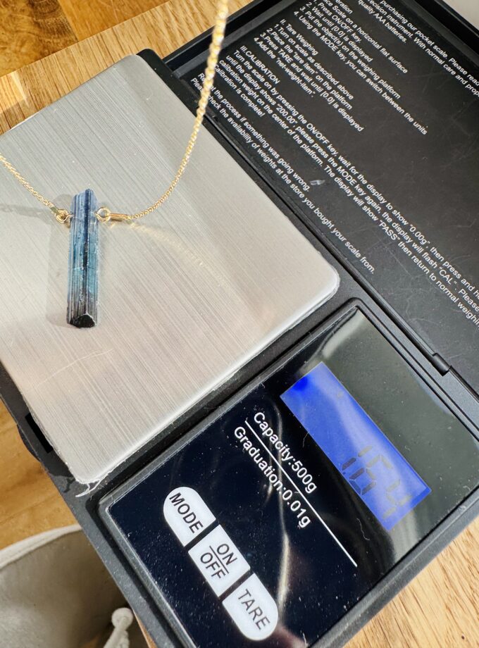 Naszyjnik z Indygolitem, Afganistan