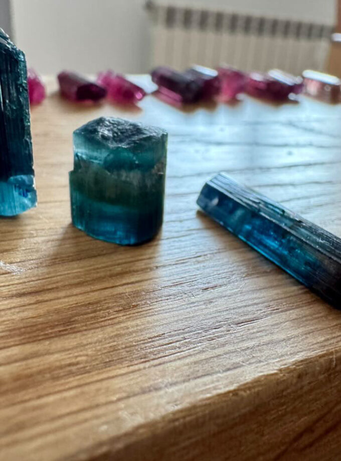 Naszyjnik z Indygolitem, Afganistan