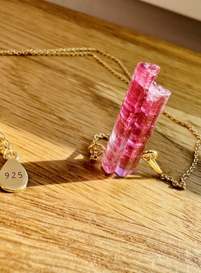 Naszyjnik z Rubelitem z Afganistanu