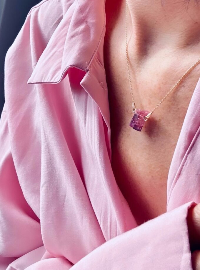 Naszyjnik z Tęczowym Rubelitem z Afganistanu