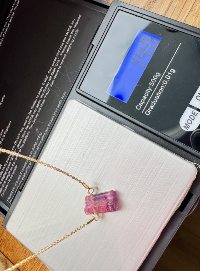 Naszyjnik z Tęczowym Rubelitem z Afganistanu