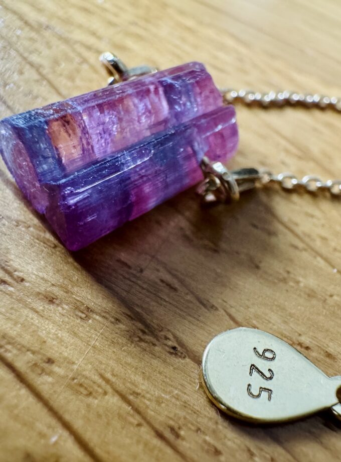 Naszyjnik z Tęczowym Rubelitem z Afganistanu