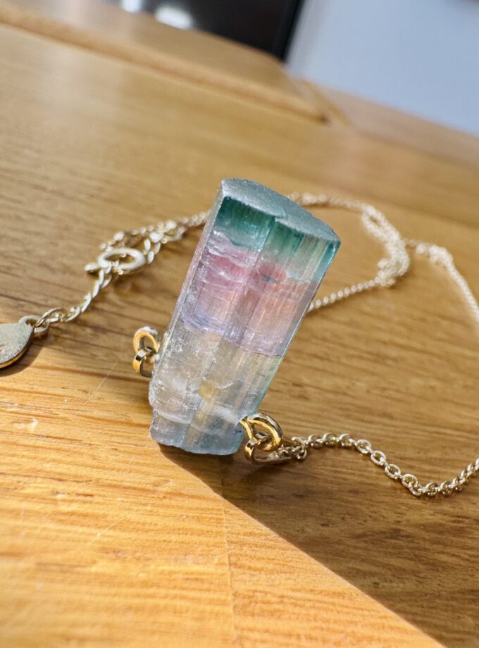 Naszyjnik z tęczowym Turmalinem, Afganistan