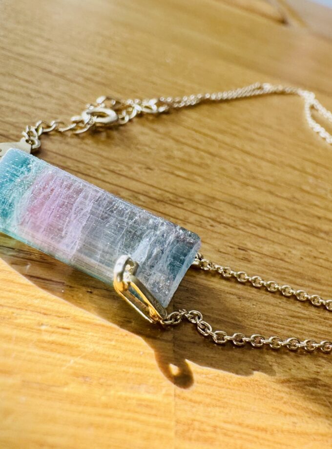 Naszyjnik z tęczowym Turmalinem, Afganistan