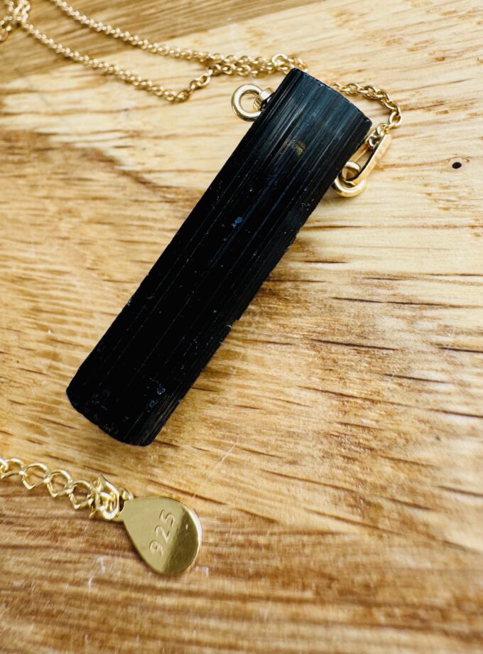 Naszyjnik z Czarnym Turmalinem z Pakistanu