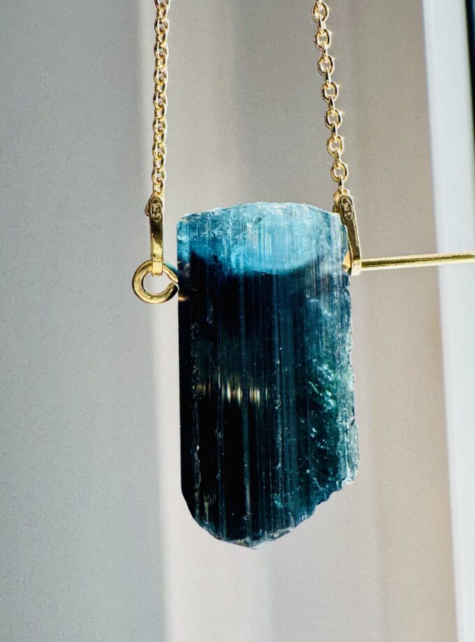 Naszyjnik z dużym Indygolitem, Afganistan