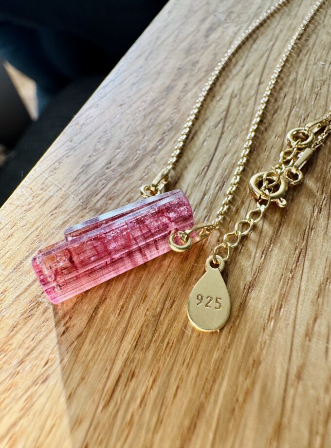 Naszyjnik z Rubelitem z Afganistanu