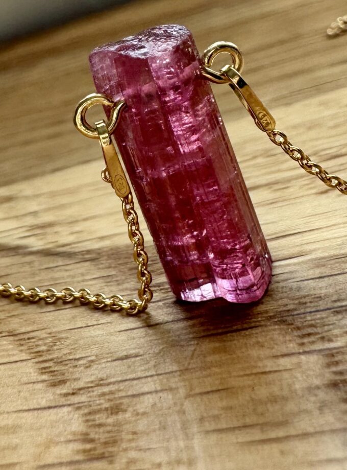 Naszyjnik z Rubelitem z Afganistanu