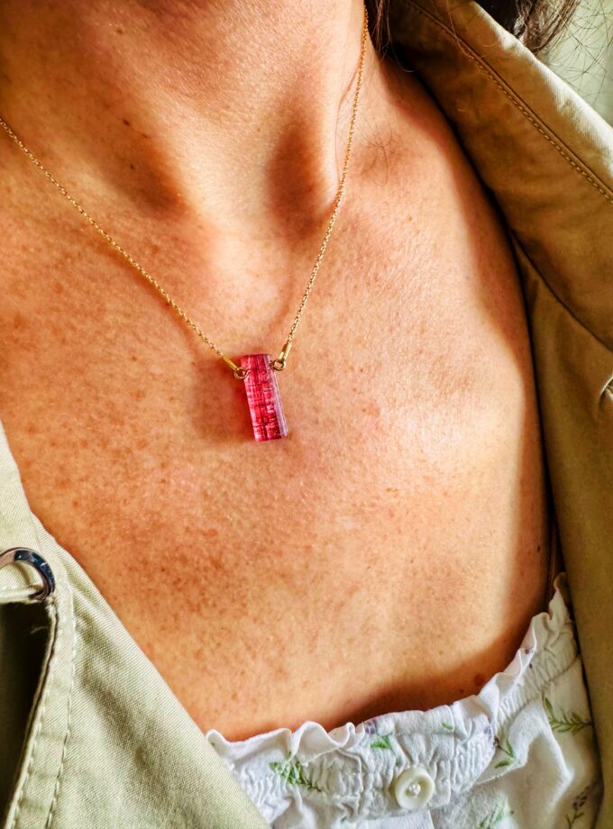 Naszyjnik z Rubelitem z Afganistanu