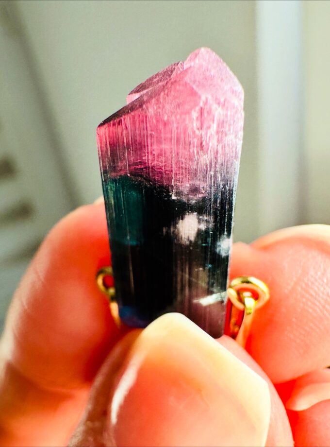 Naszyjnik z trójkolorowym Turmalinem z Paprok, Afganistan