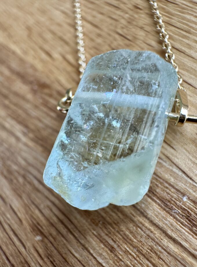 Naszyjnik z niebieskim Topazem Aqua Blue z Nigerii