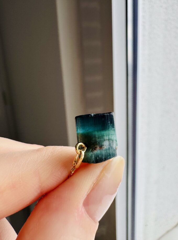 Naszyjnik z Indygolitem, Afganistan