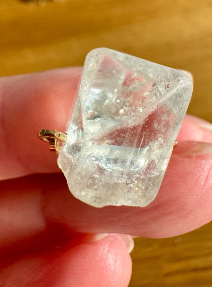 Naszyjnik z niebieskim Topazem Aqua Blue z Nigerii (okaz3)