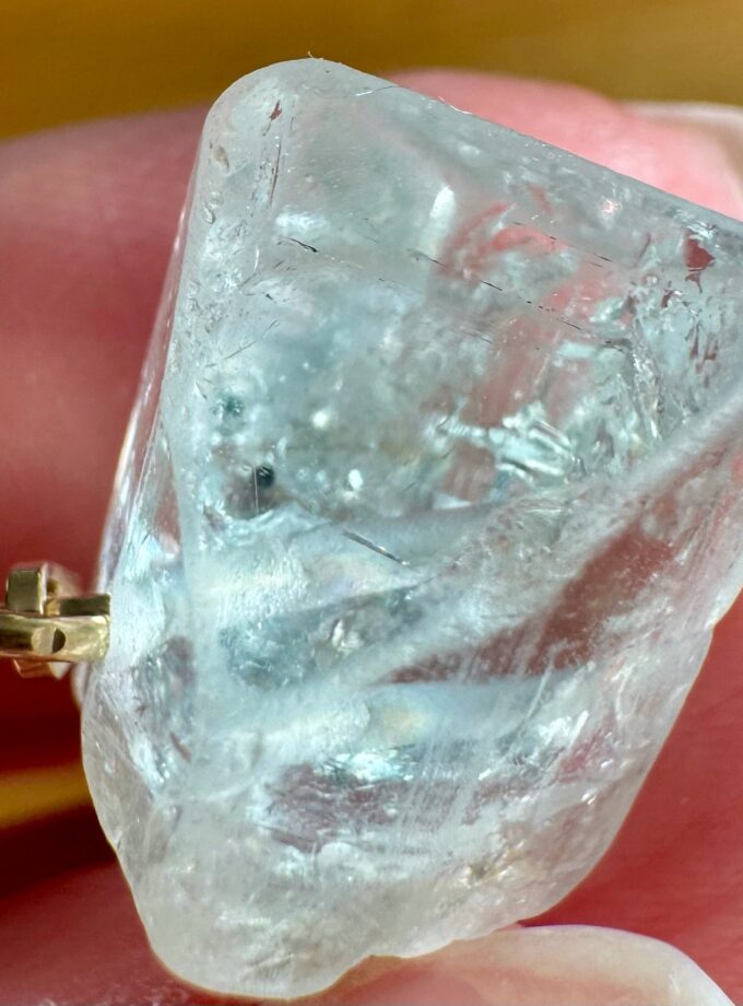 Naszyjnik z niebieskim Topazem Aqua Blue z Nigerii (okaz3)