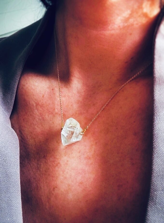 Naszyjnik z niebieskim Topazem Aqua Blue z Nigerii (okaz3)